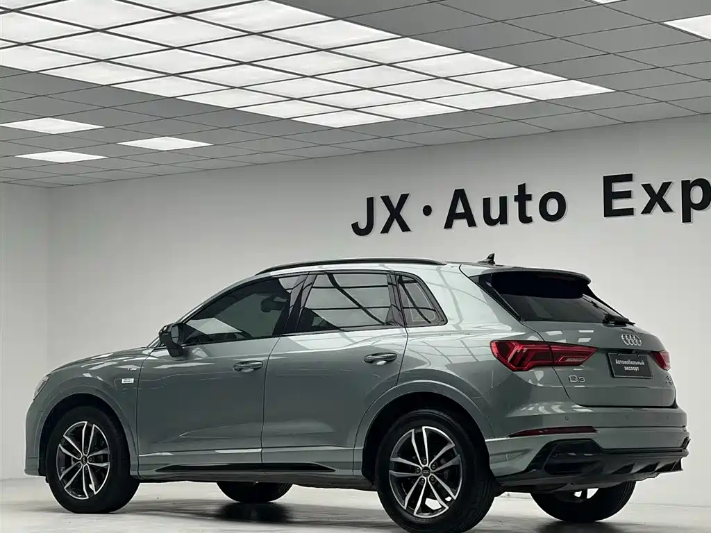 Audi Q3 2022 — фото 23