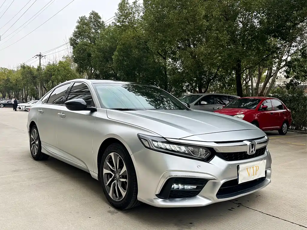 Honda Inspire 2019 — фото 3