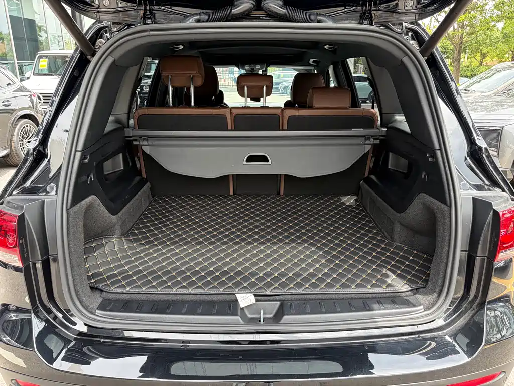 Mercedes-Benz GLB 2023 — фото 31