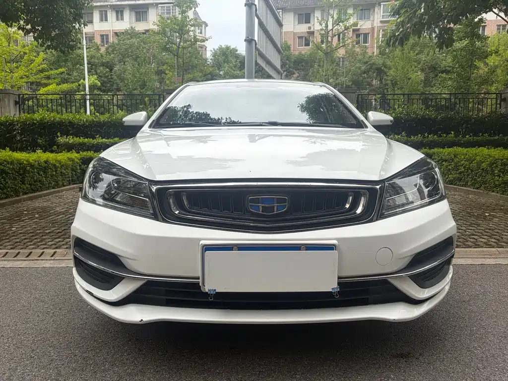 Geely Emgrand 2018