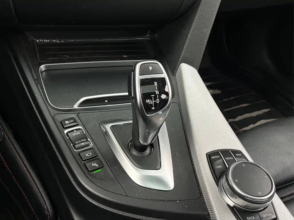 BMW 4 Series 2018 — фото 13