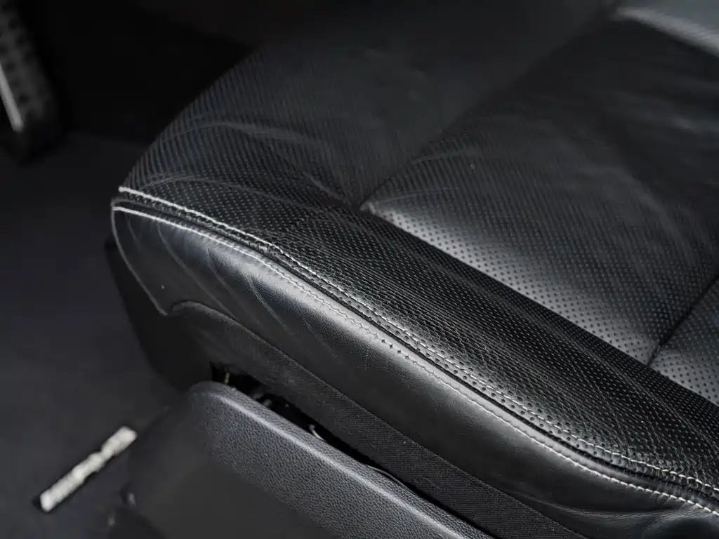 Mercedes-Benz G-Class AMG 2011 — фото 18