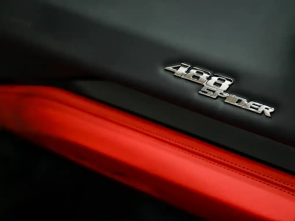 Ferrari 488 2018 — фото 11