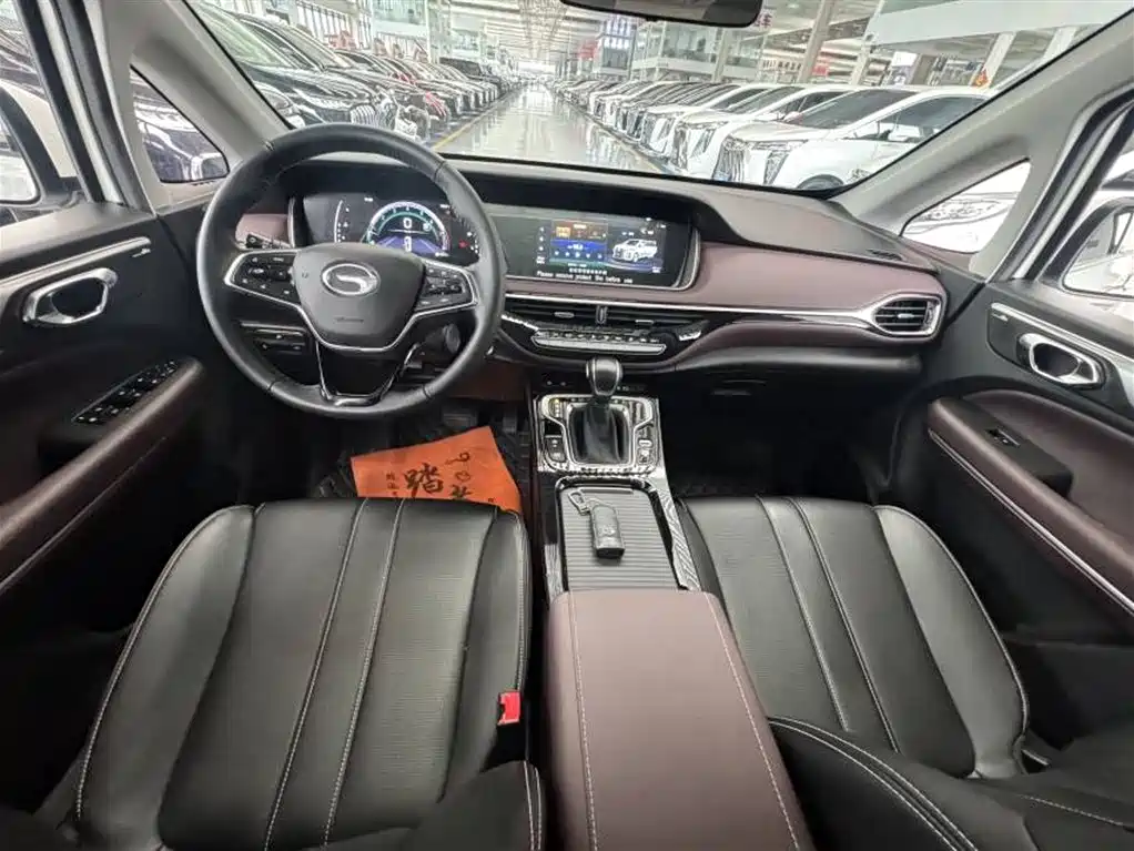 GAC Motor Trumpchi M6 2023 — фото 9