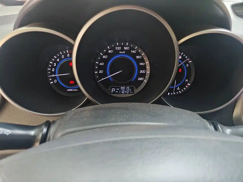 Changan Eado XT 2015 — фото 4