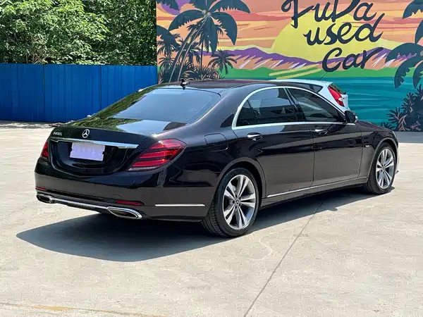 Mercedes-Benz S-Class 2020