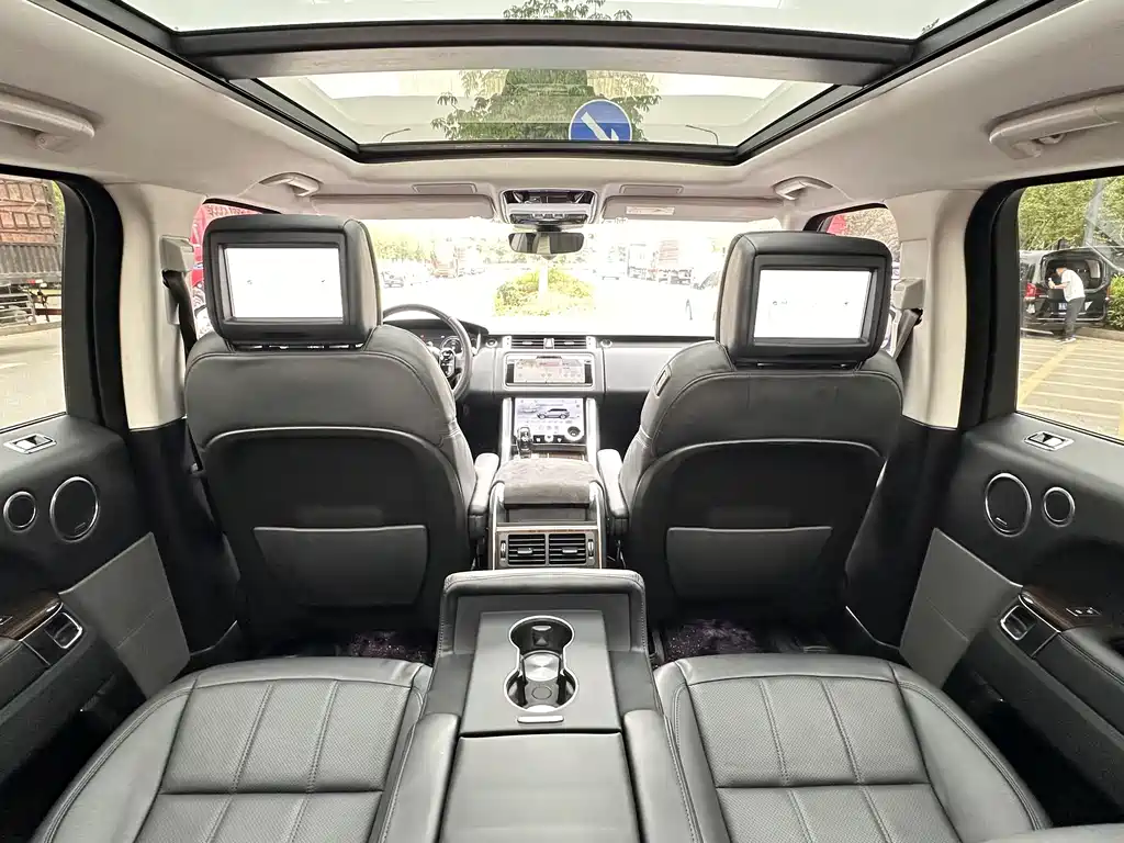 Land Rover Sport PHEV 2019 — фото 19