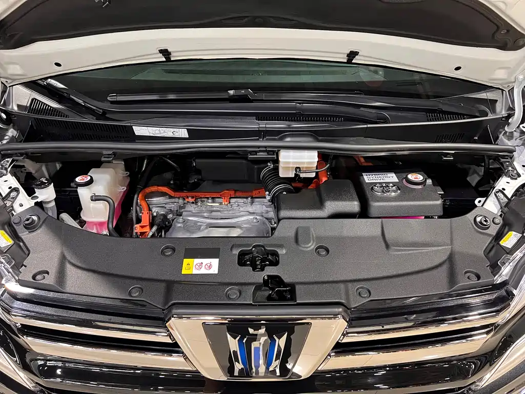 Toyota Vellfire 2022 — фото 17