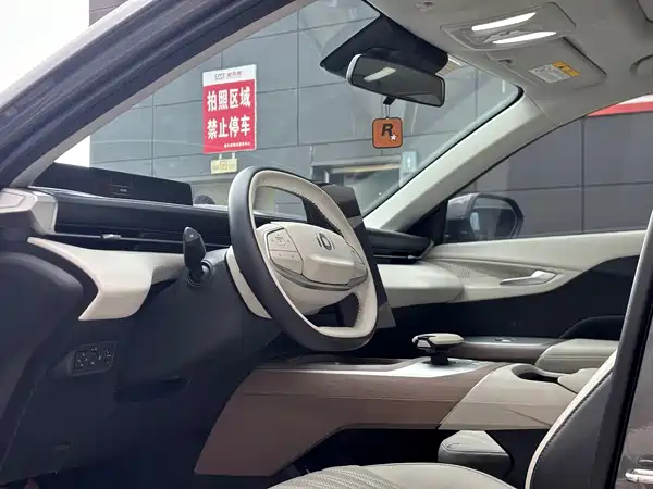Changan Qiyuan A05 2024