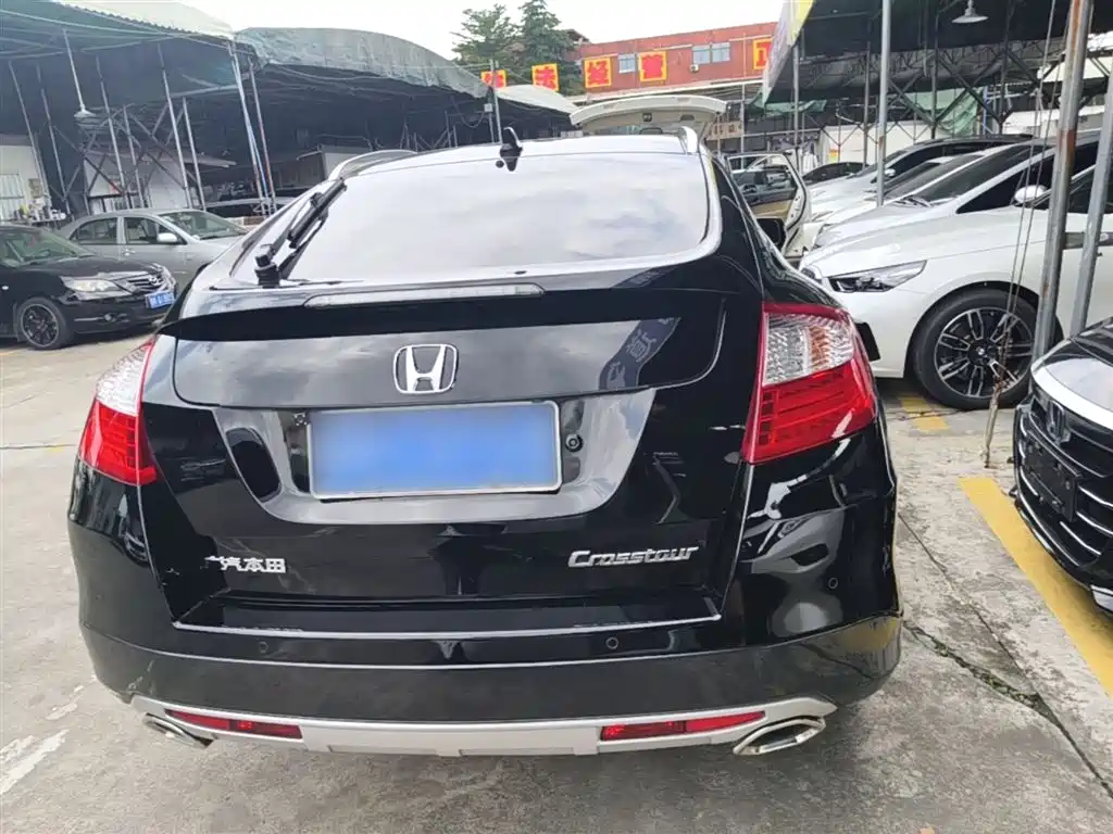 Honda Crosstour 2016 — фото 6
