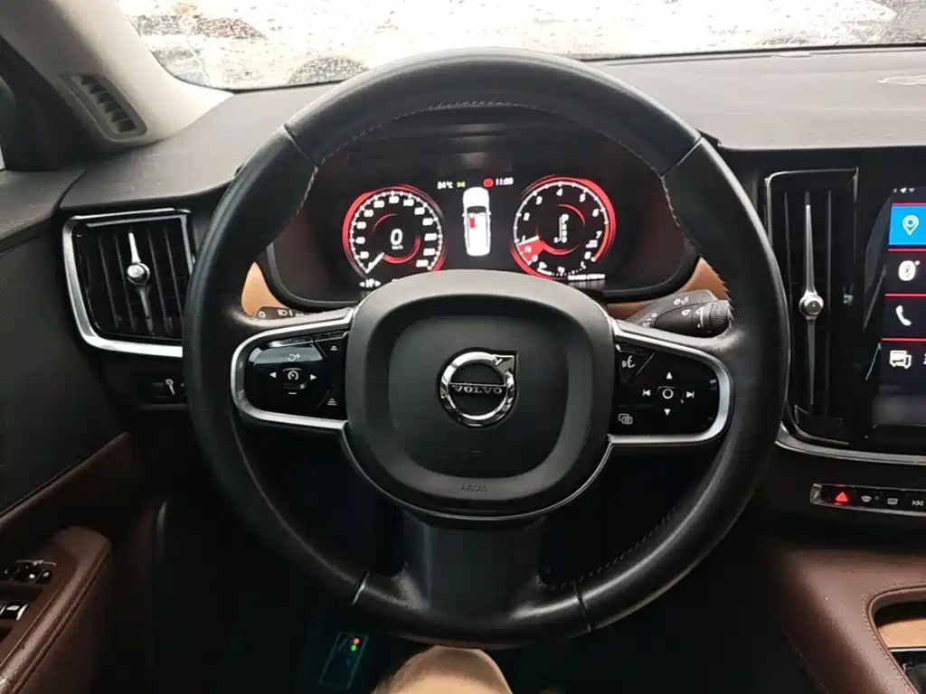 Volvo S90 2020 — фото 11