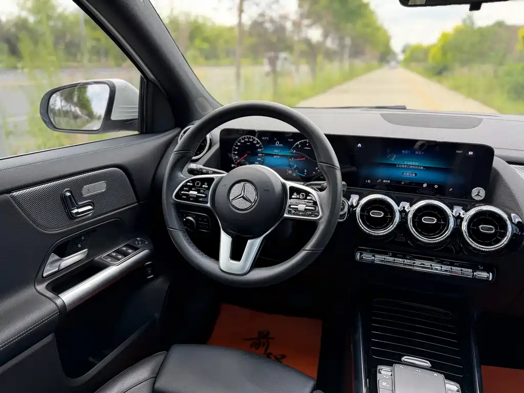 Mercedes-Benz GLA 2022 — фото 13