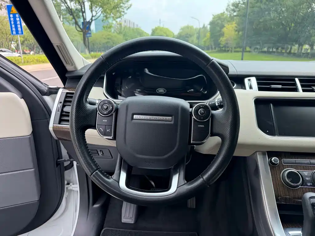 Land Rover Range Rover Sport 2015 — фото 14
