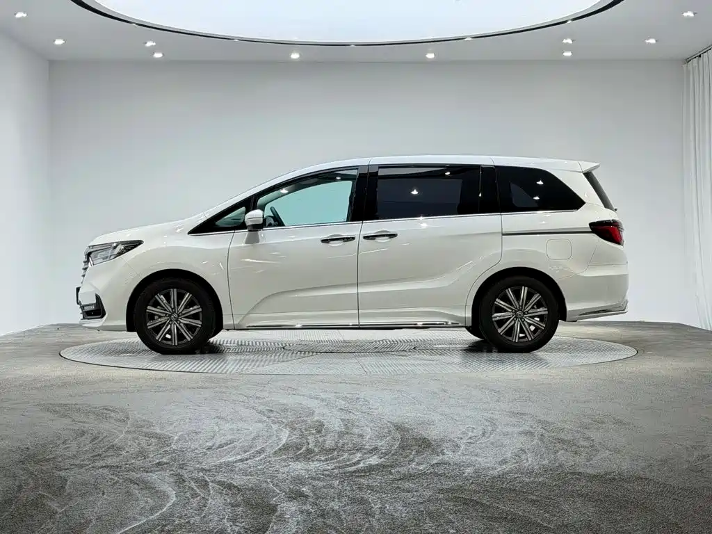 Honda Odyssey 2025 — фото 4