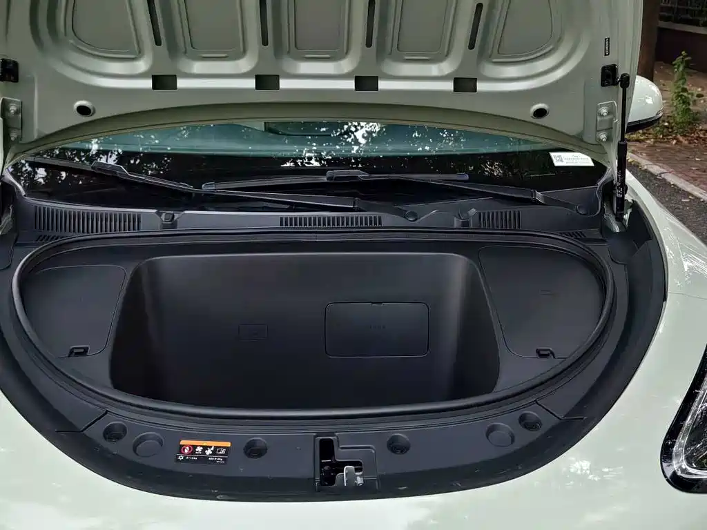 Geely Galaxy Starwish 2025 — фото 16