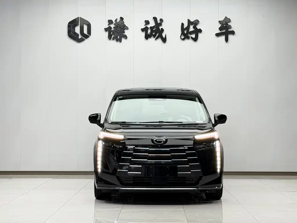 GAC Motor E8 PHEV 2024 — фото 2