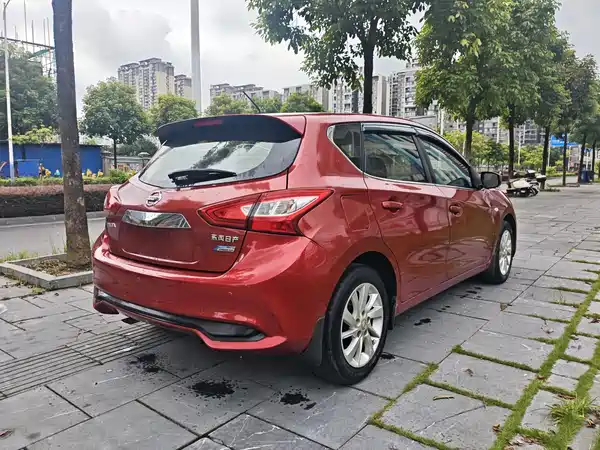 Nissan Tiida 2017