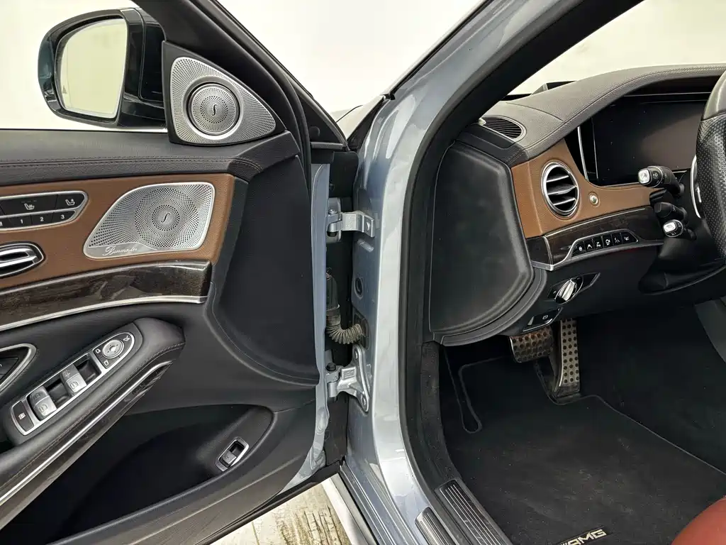 Mercedes-Benz S-Class AMG 2016 — фото 18