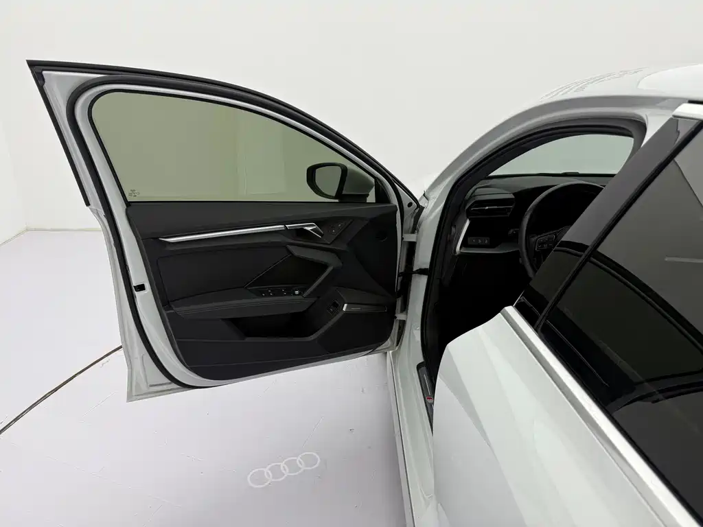 Audi A3 2022 — фото 16
