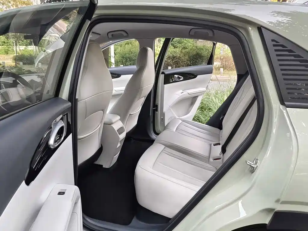 Geely Galaxy Starwish 2025
