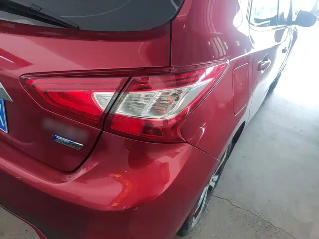 Nissan Tiida 2019 — фото 8