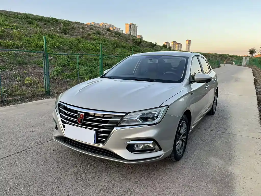 Roewe i5 2019