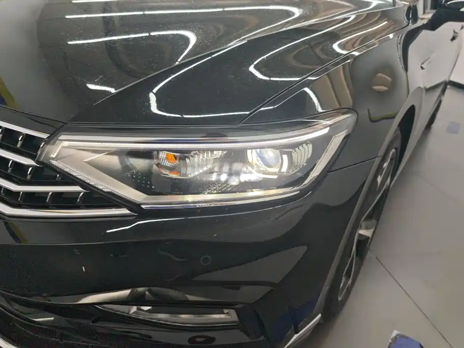 Volkswagen Magotan 2024