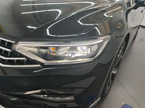 Volkswagen Magotan 2024