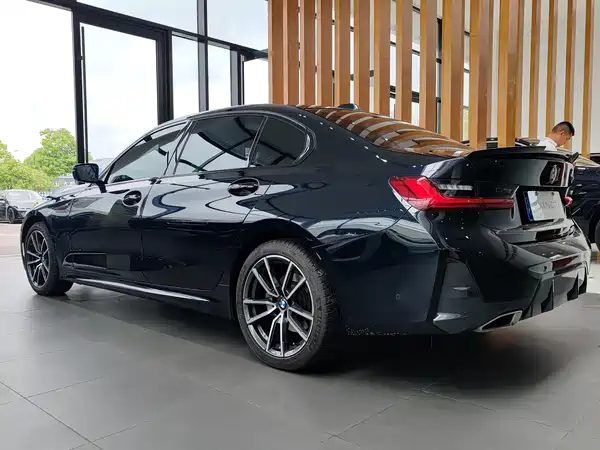 BMW 3 Series 2024