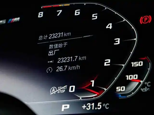 BMW X5 M 2023 — фото 16