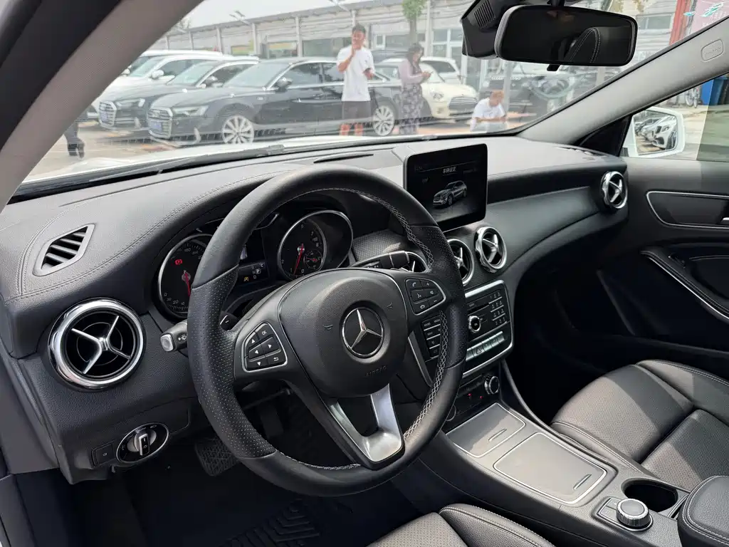 Mercedes-Benz GLA 2017 — фото 8