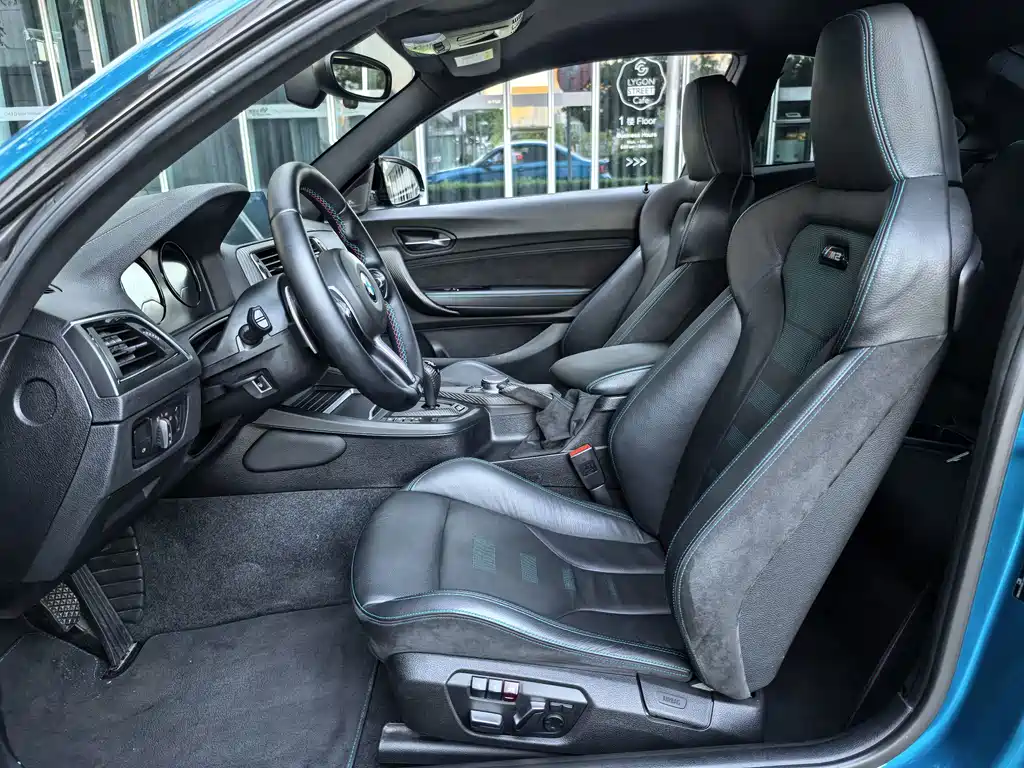 BMW M2 2019 — фото 12