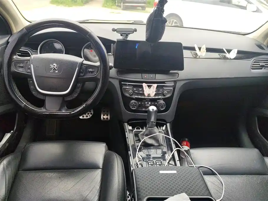 Peugeot 508 2016 — фото 12