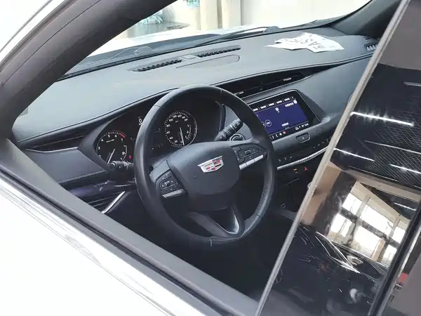 Cadillac XT4 2021