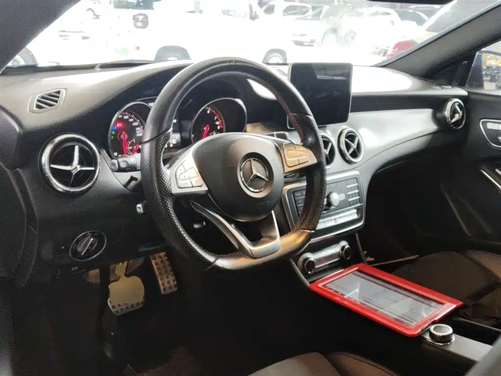 Mercedes-Benz CLA 2018 — фото 10