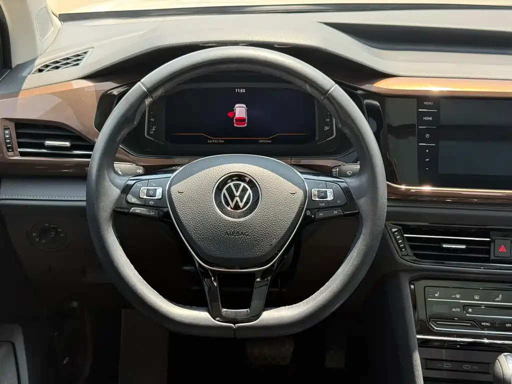 Volkswagen Tharu 2022 — фото 18