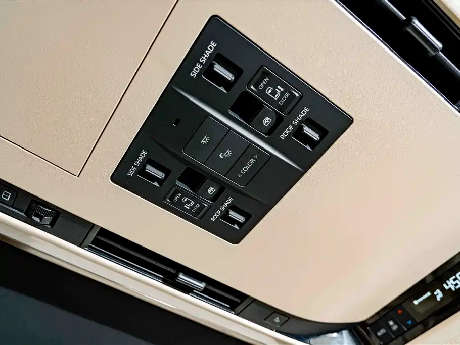 Toyota Alphard 2024 — фото 28