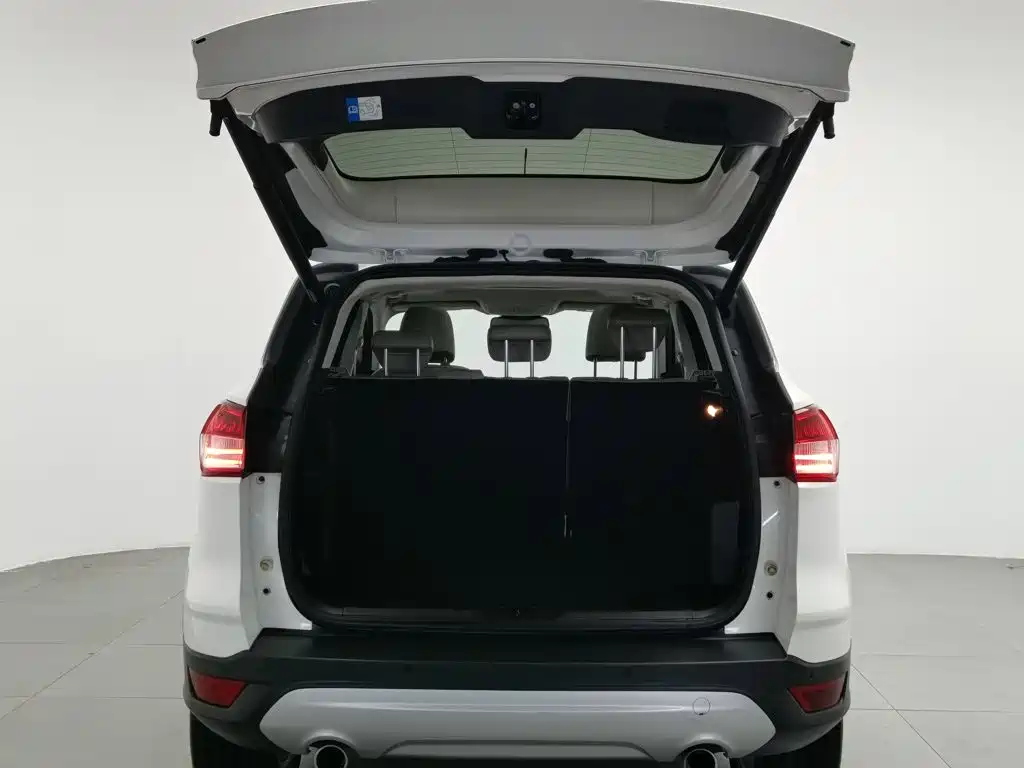 Ford Kuga 2013 — фото 16