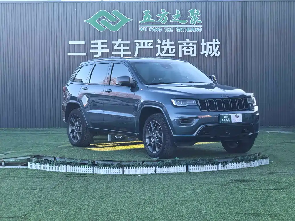 Jeep Grand Cherokee 2021 — фото 3