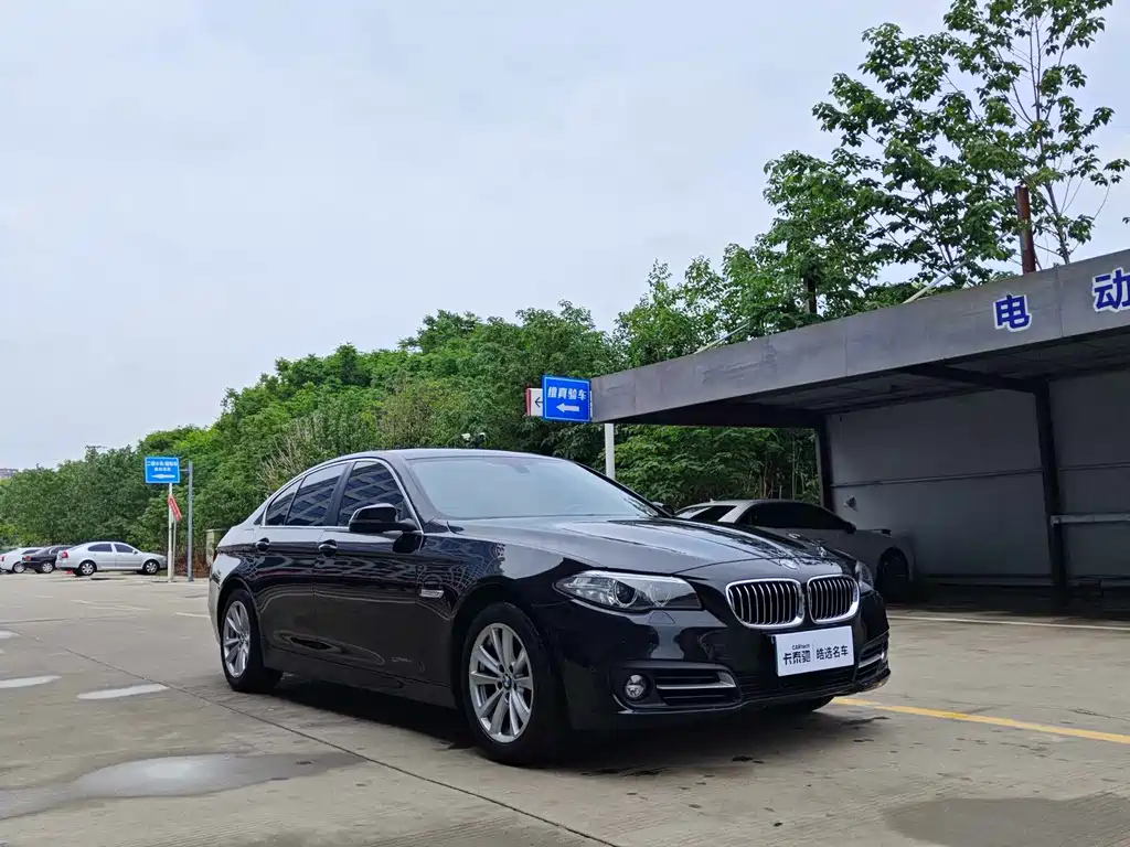 BMW 5 Series 2015 — фото 3