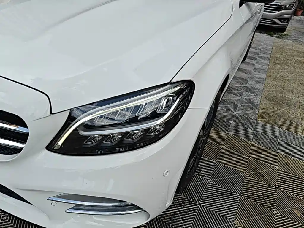 Mercedes-Benz C-Class 2019 — фото 24
