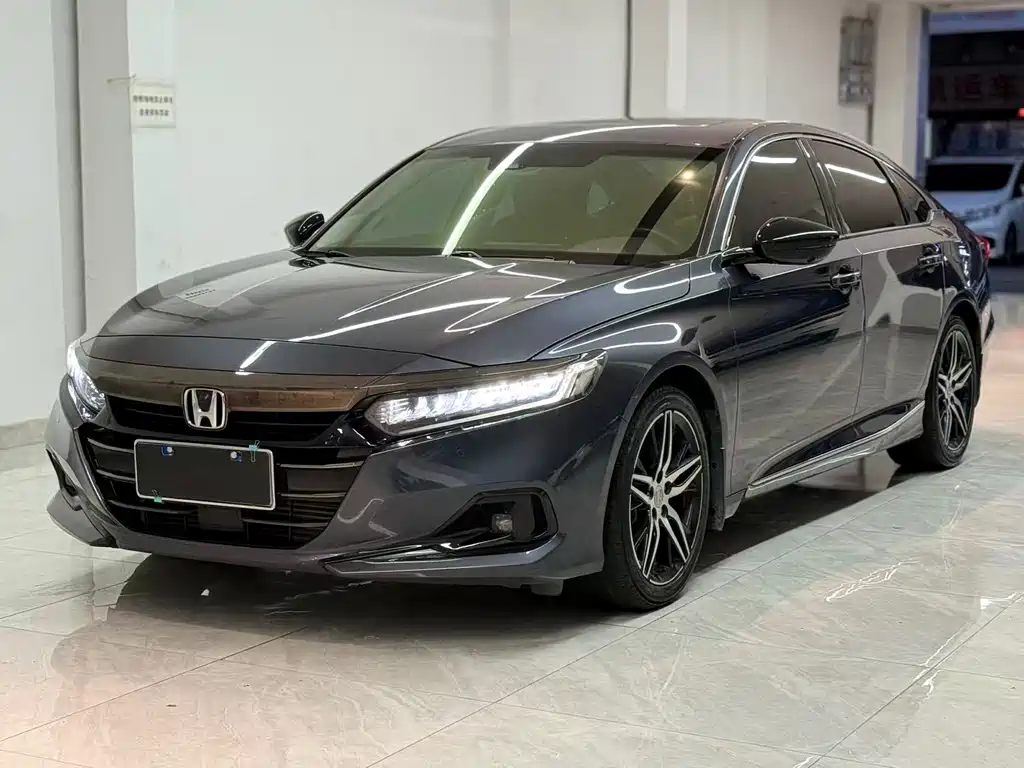 Honda Accord 2022 — фото 1