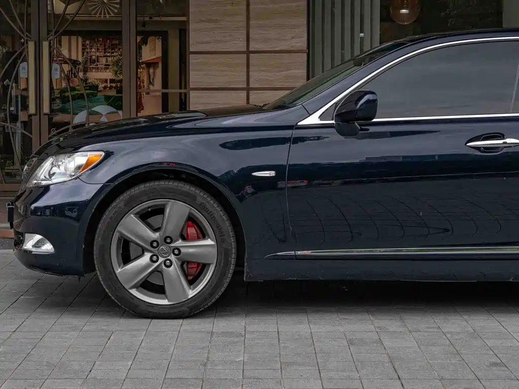 Lexus LS 2009
