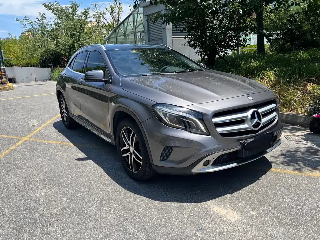 Mercedes-Benz GLA 2016