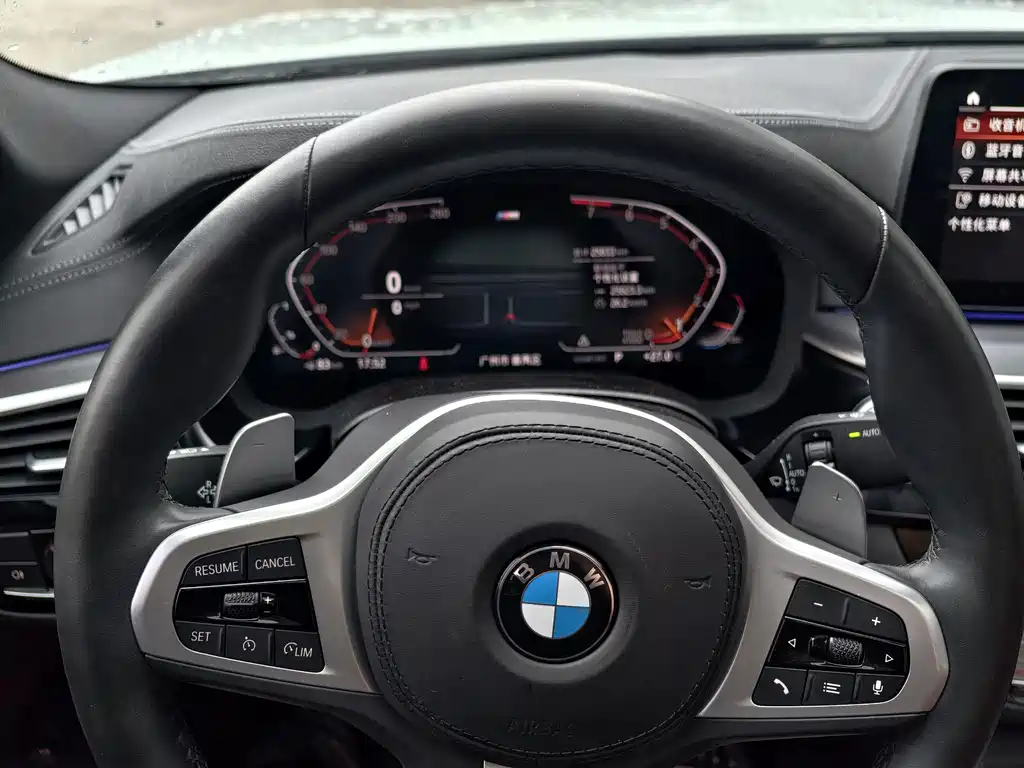 BMW 5 Series 2022 — фото 10