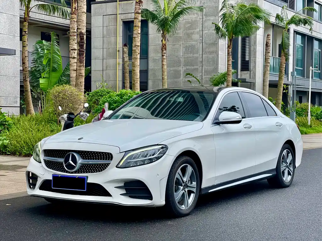Mercedes-Benz C-Class 2019 — фото 1
