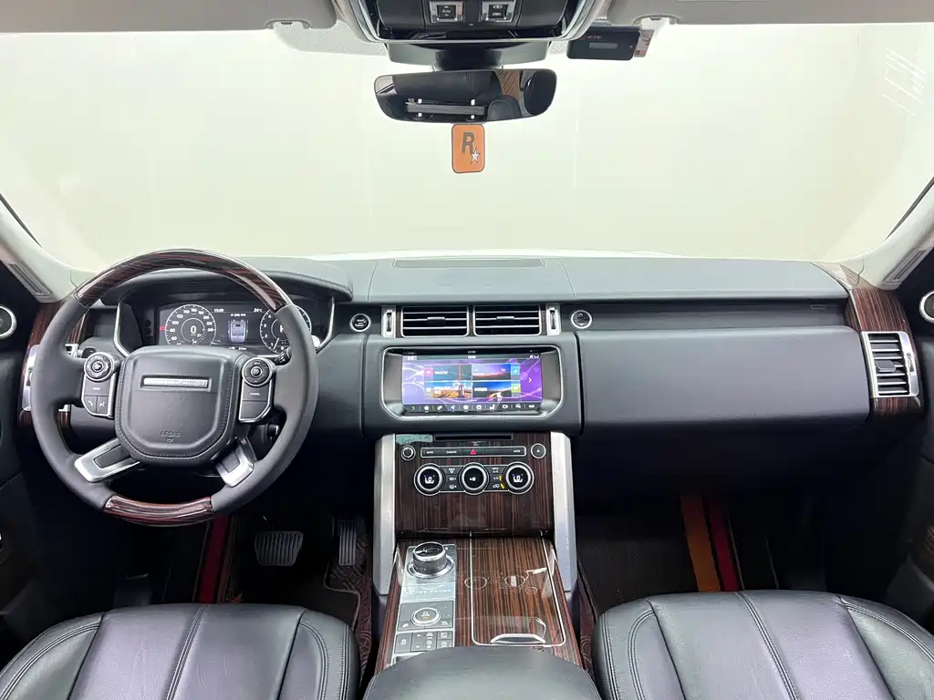 Land Rover Range Rover 2018 — фото 22