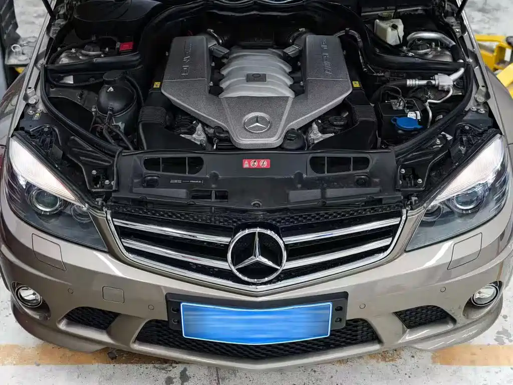 Mercedes-Benz C-Class AMG 2011 — фото 6