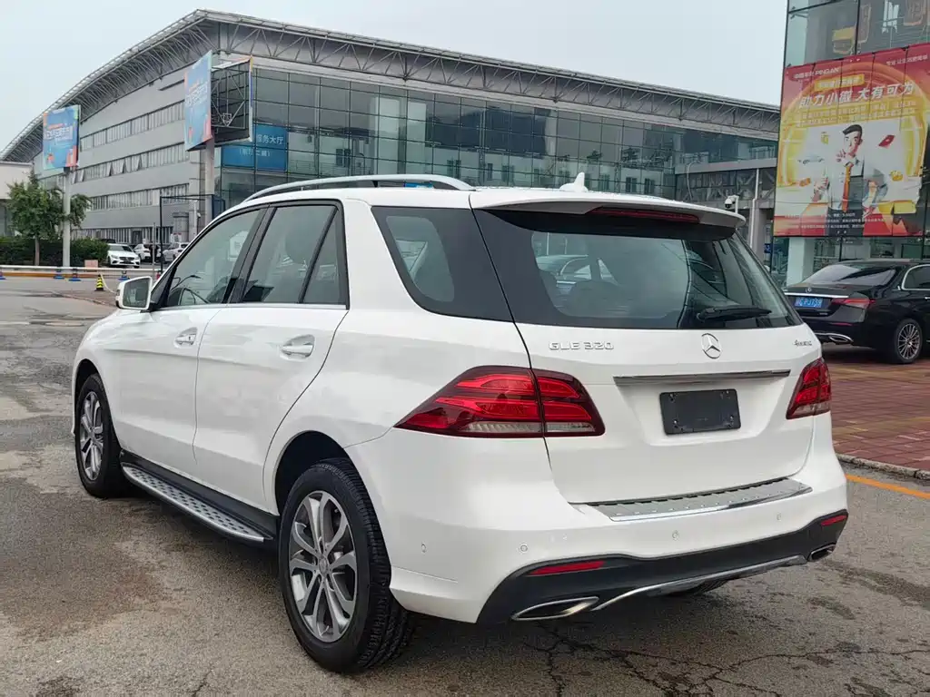 Mercedes-Benz GLE 2017