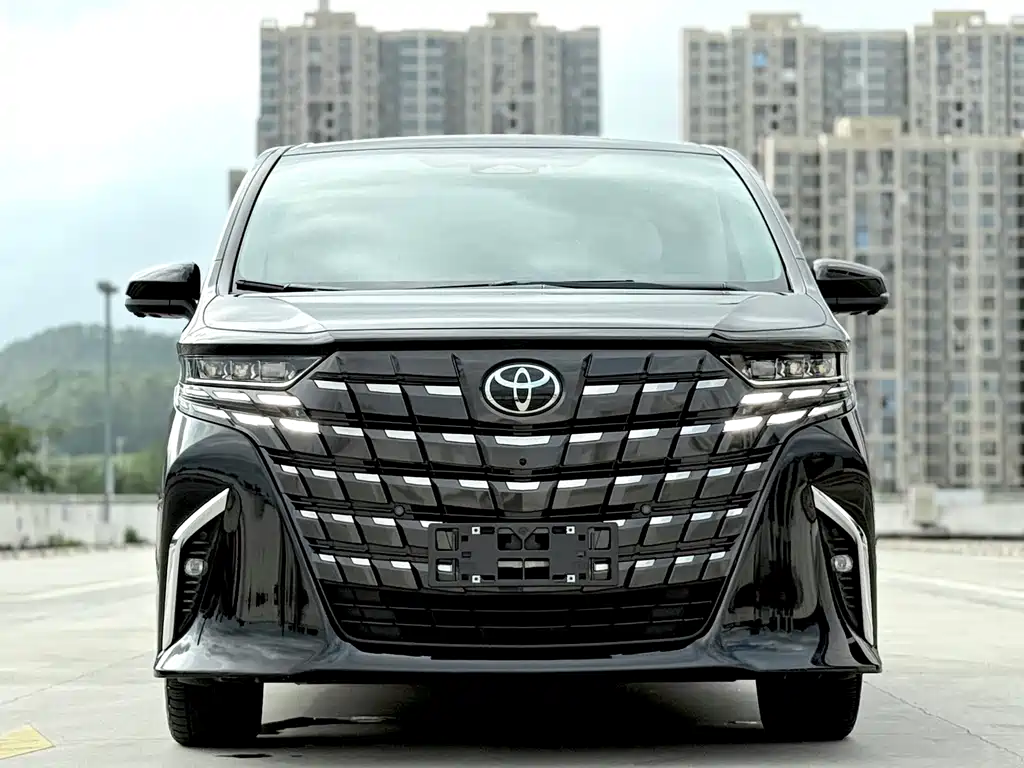 Toyota Alphard 2025 — фото 2